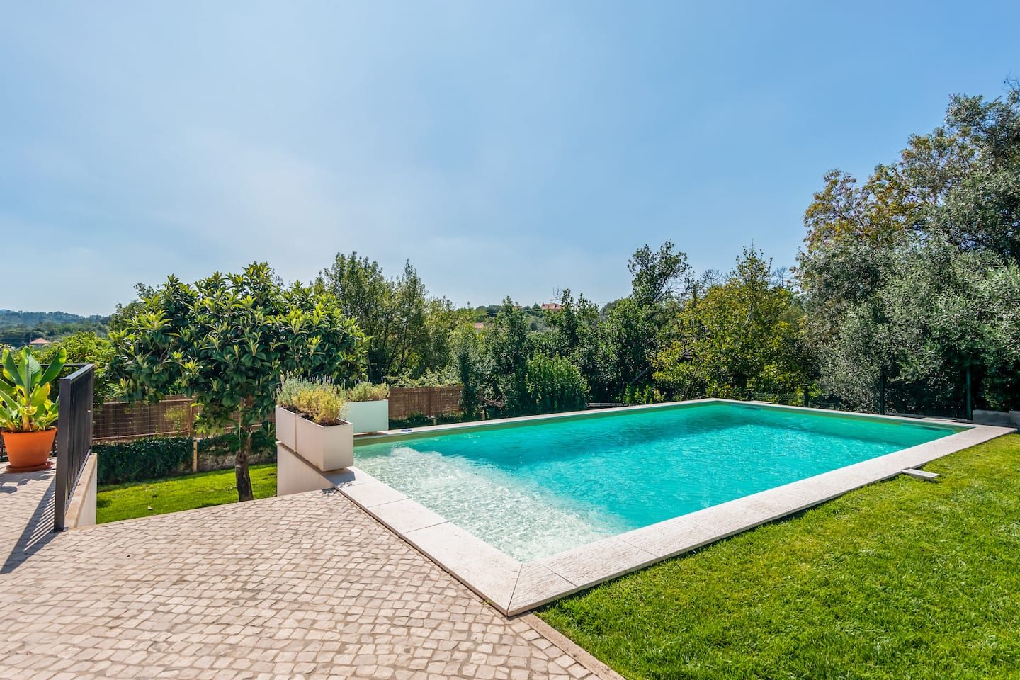 Private pool area